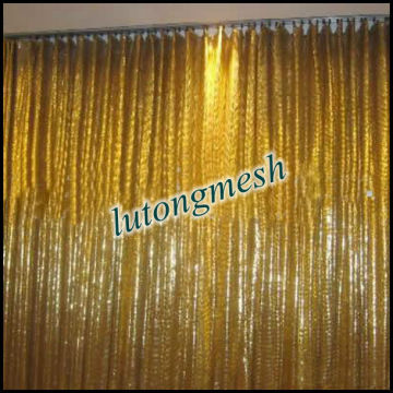 Metallic sequin cloth for room dividing partitions