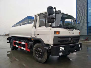 4x2 Dongfeng Drinking Water Delivery Truck