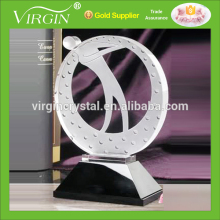 Cheap new design crystal glass round shape dancing trophy awards
