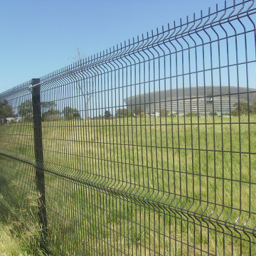 welded curved wire mesh fence