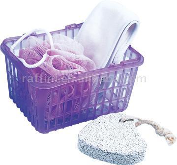 Hot Sale Wooden Bath Set With Plastic Basket/Plastic Basket Bath Gift Set
