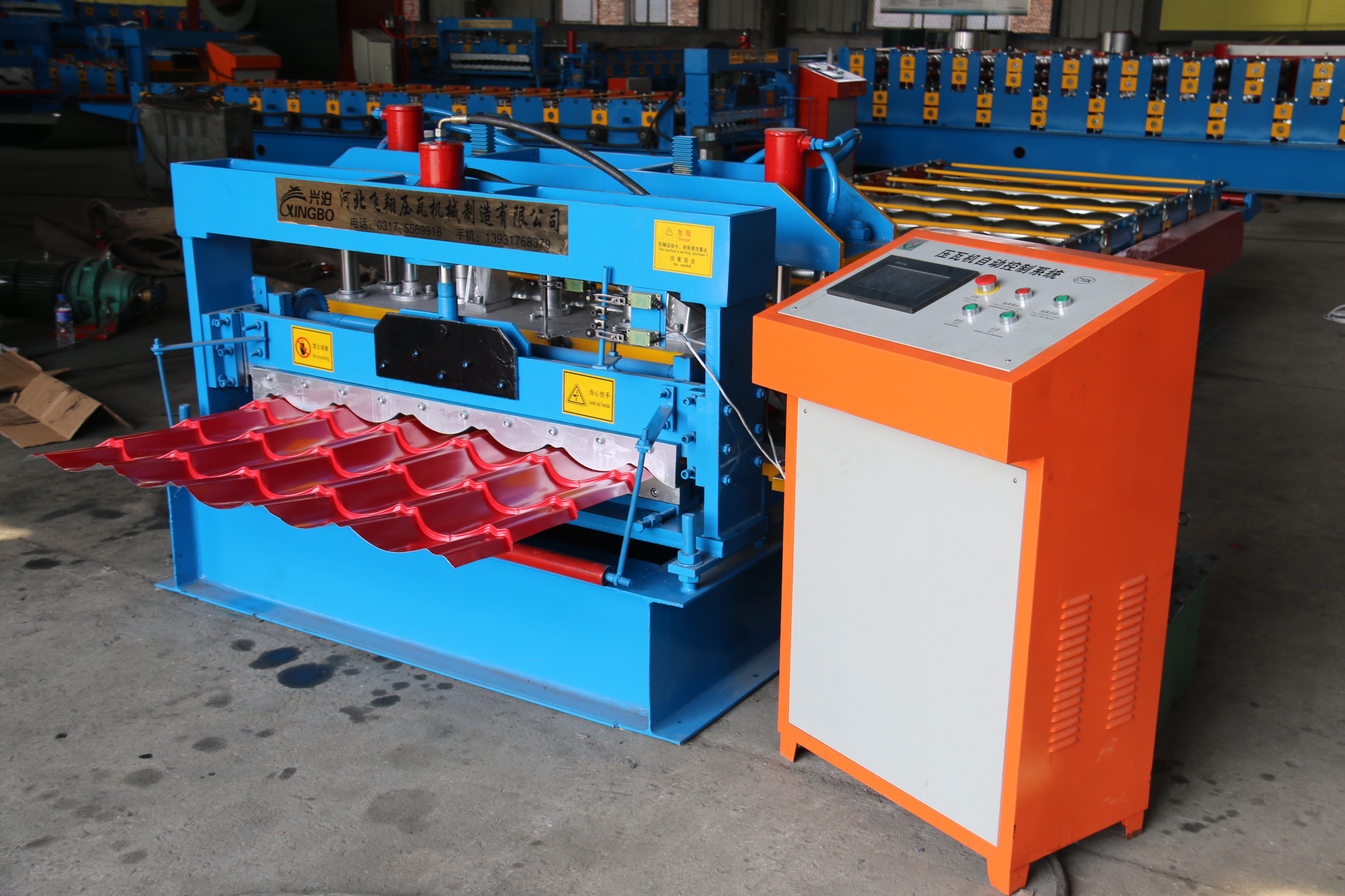 Glazed step tile cold roll forming machine