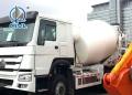 Camion malaxeur Sinotruk 8M3 336hp