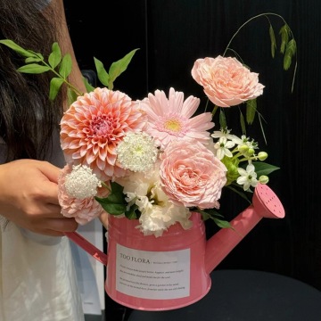 Creative Colored Metal Floral Packaging for Garden Water Kettles & Gardening Materials