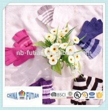 FUTIAN FASHION 2015 hot sale customized plain acrylic magic glove