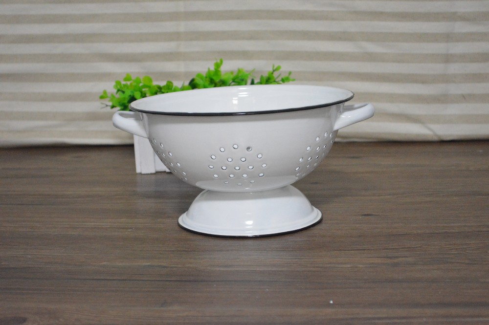 The Hollow Out Enamel Colander Kitchen Basket And Vegetable Strainer