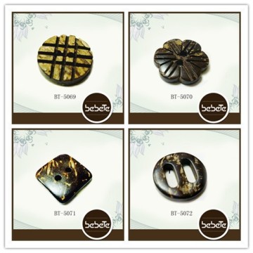 Hot Selling Customized Fashion Natural Coconut Shell Button