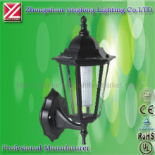 Georgian Wall-Mounted Solar Light Lantern