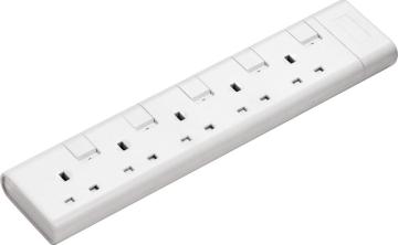 UK extension cord with 5 outlets