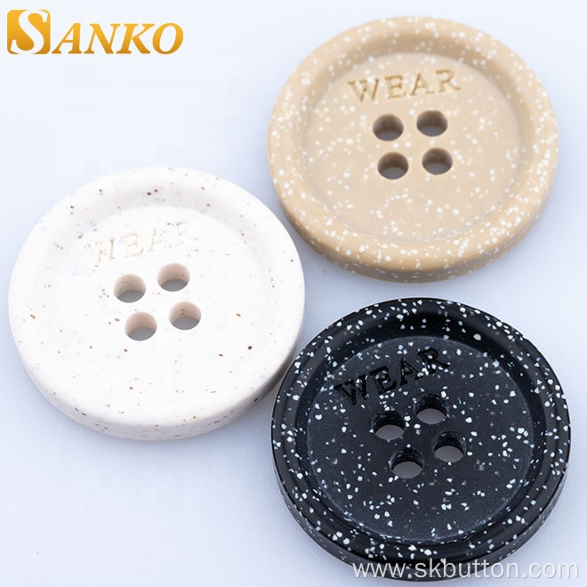 4 Holes men shirt buttons