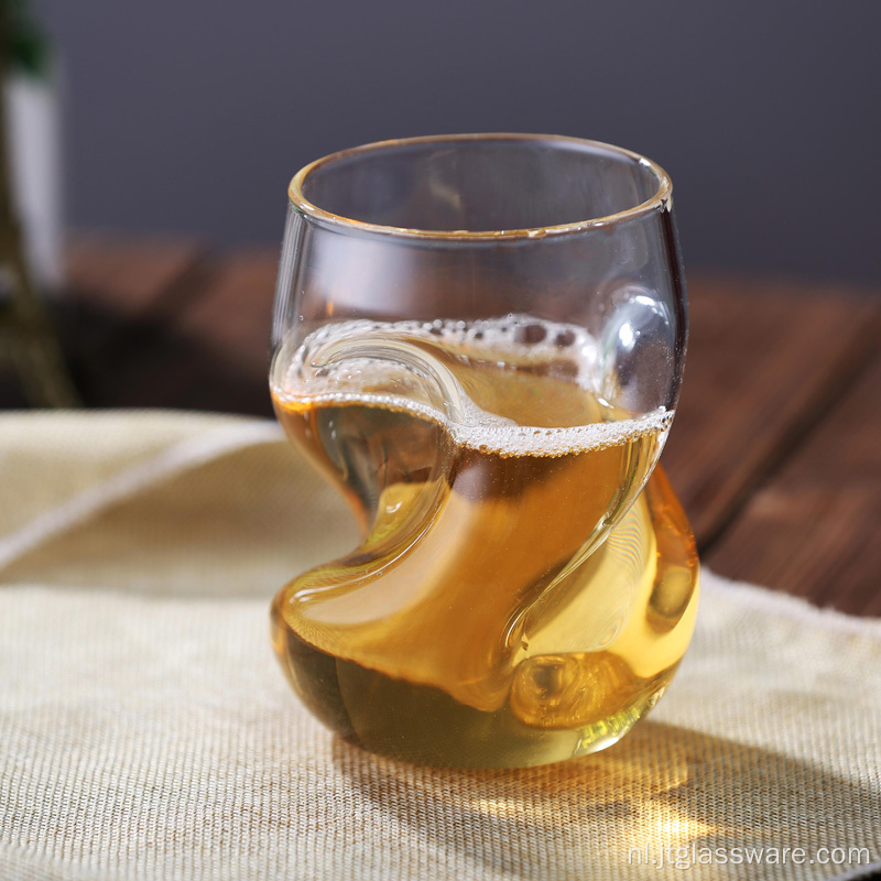 Whisky- en wijnglazen voor de bar