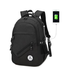 Ransel Laptop dengan Port Pengisian USB