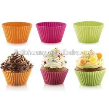 100% Food Grade Silicone Baking Cups and Muffin Cups and Cake Cups