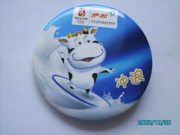 New Fashion Cartoon Pins Buttons Badges For Kids