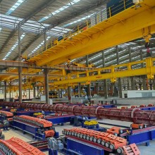 Durable Transverse Chain Conveyor for Bottom Mold Processes