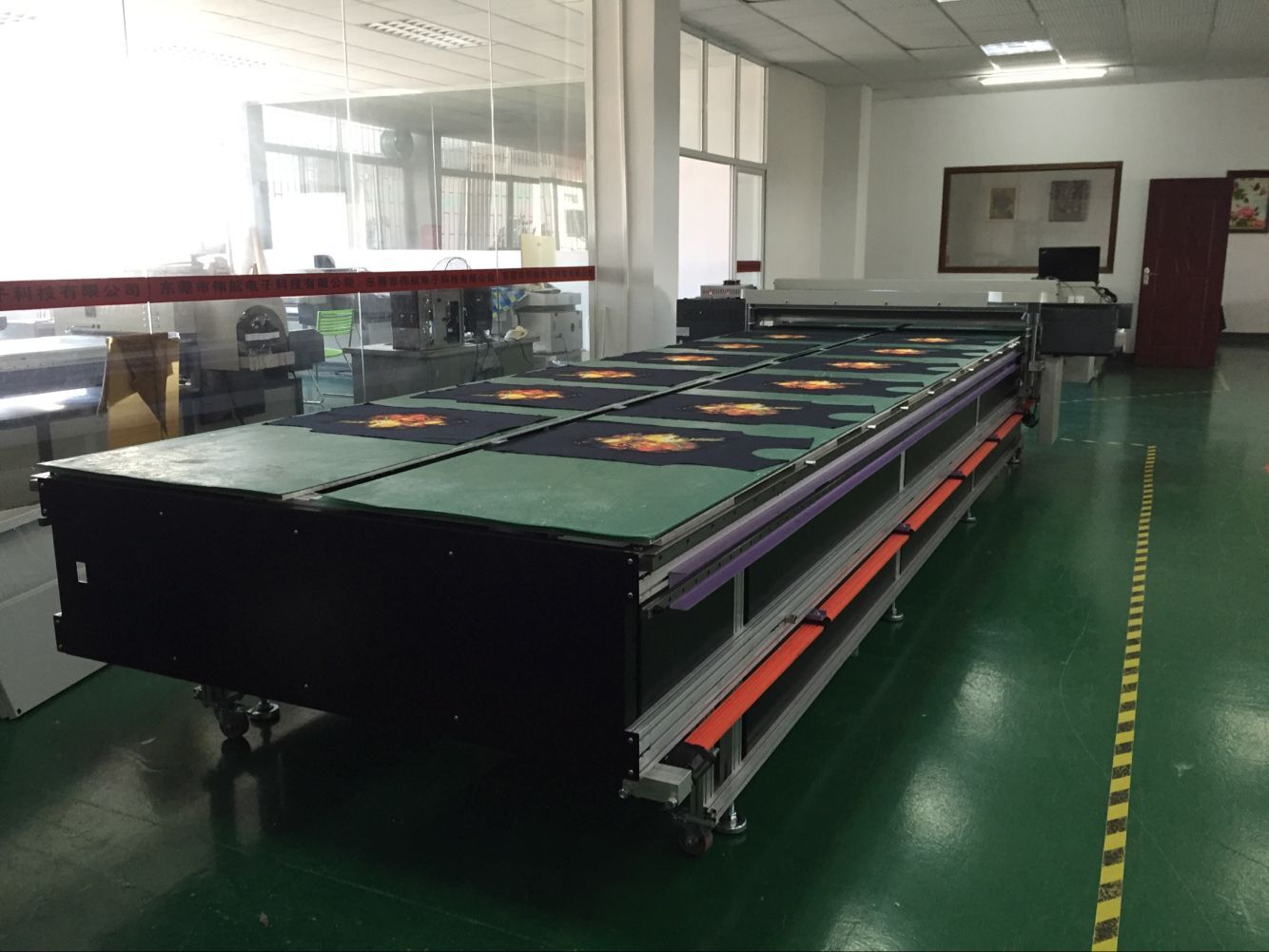 direct to garment digital printer with table