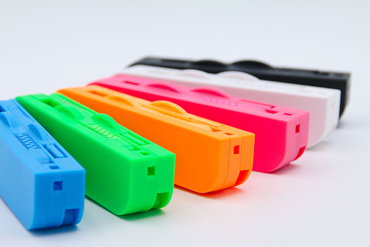 Yijiashishang Universal 3in1 Swiss Knife Style USB Multi Charger Cable