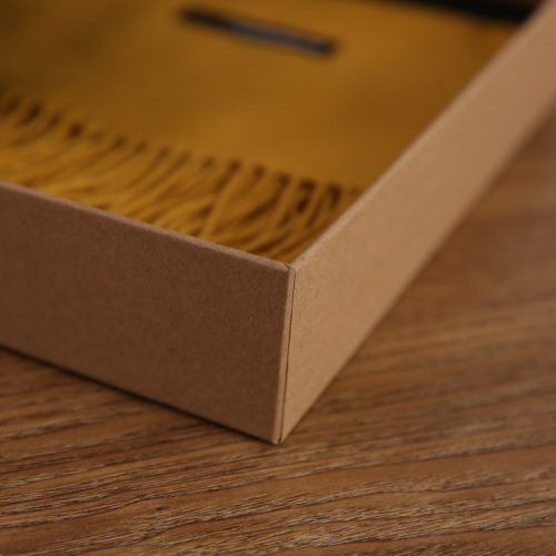 दुपट्टा के लिए पुनर्नवीनीकरण भूरे रंग के क्राफ्ट पेपर हार्ड बॉक्स