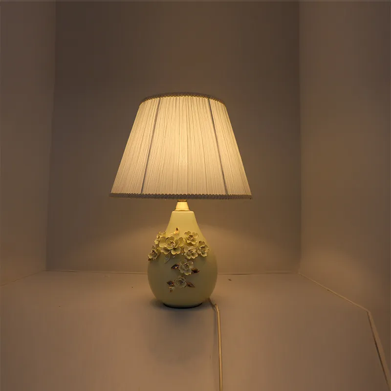 Elegant Gold Ceramic Table Lamp for Bedroom and Living Room
