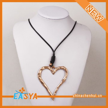 Hollow Heart Pendant Necklace Rose Gold Plated Necklace