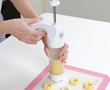 Cookie press & icing gun