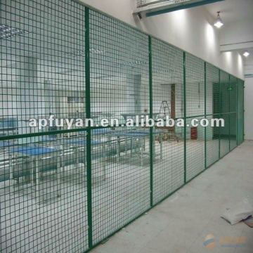 Workshop partition mesh fence