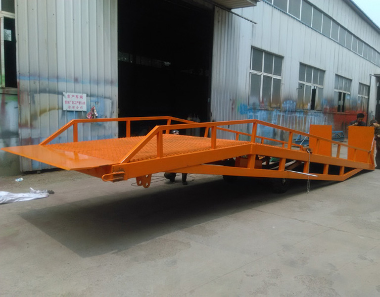 Mobile Hydraulic Forklift Ramp Container For Warehouse