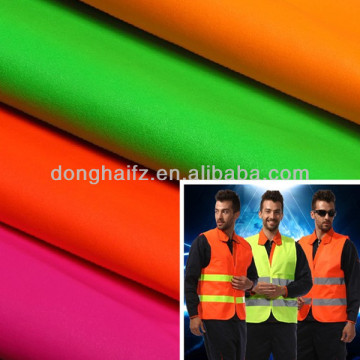 Fluorescent twill fabric for cleaner uniform