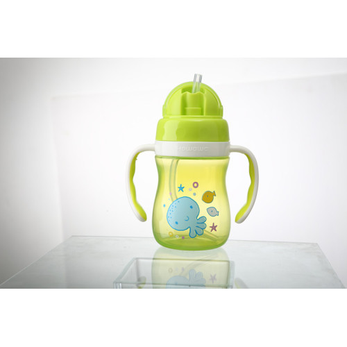 Nước uống trẻ em Chai Baby Straw Cup M