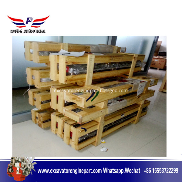 Iran Mitsubishi Marirn Motor Teile Verpackung von Ölkühler Iran Mitsubishi Marirn Engine Parts Packing Of Oil Cooler