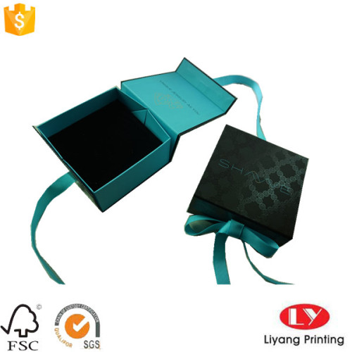 Fashion Folding Paper Jewelry Packaging With Magnet