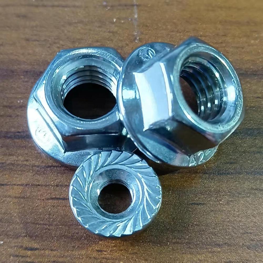 DIN6923 SS304 Silvery Hex Flange Nuts