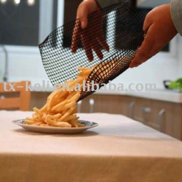 Non-stick chip cooking mesh pan