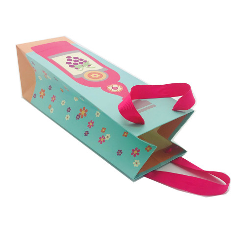 Cartoon paper wine bag