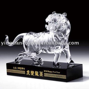 Sculpture crystal tiger