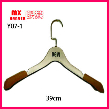 clothes hangers lovely, clothes hangers,plastic clothes hangers