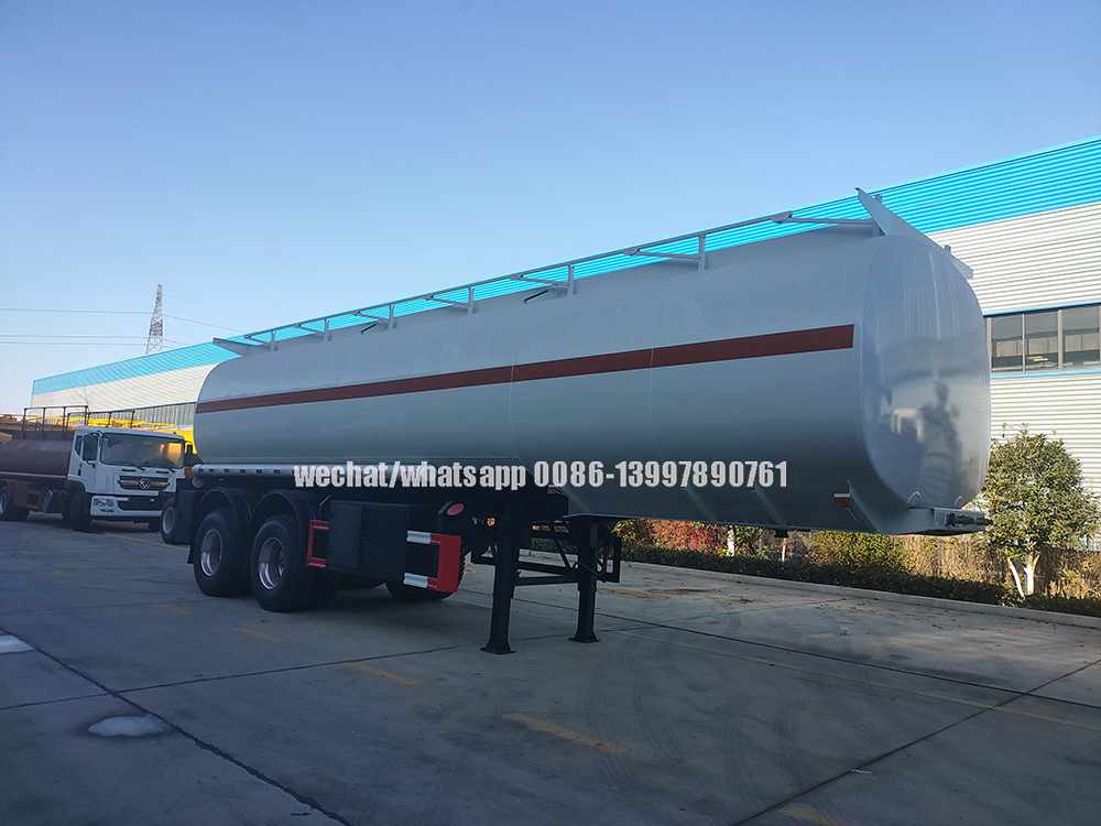 Two Axles Oil Tanker Trailer