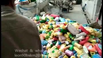 Full automatic plastic bottle and can crusher