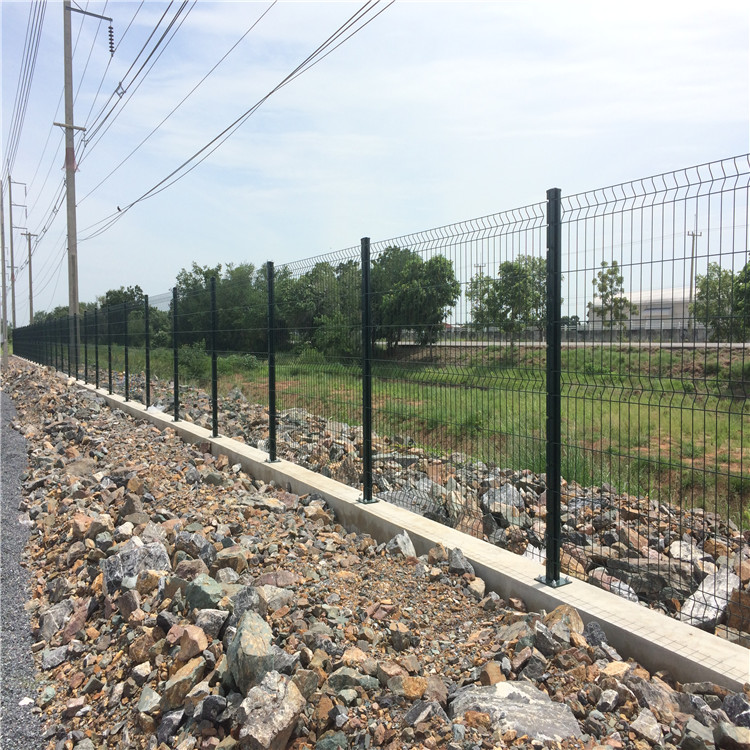 RAL6005 green Hot dip galvanized wire mesh fence panels