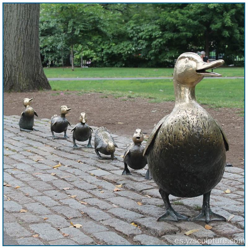 Estatua de pato de bronce para la decoración de jardín