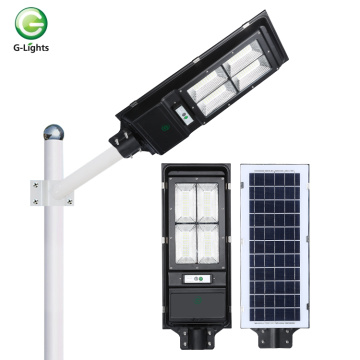 Farola LED solar todo en una carretera