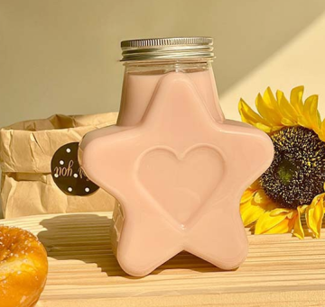 Five Pointed Star Shape PET Plastic Juice Drink Containers with Lids and Straw