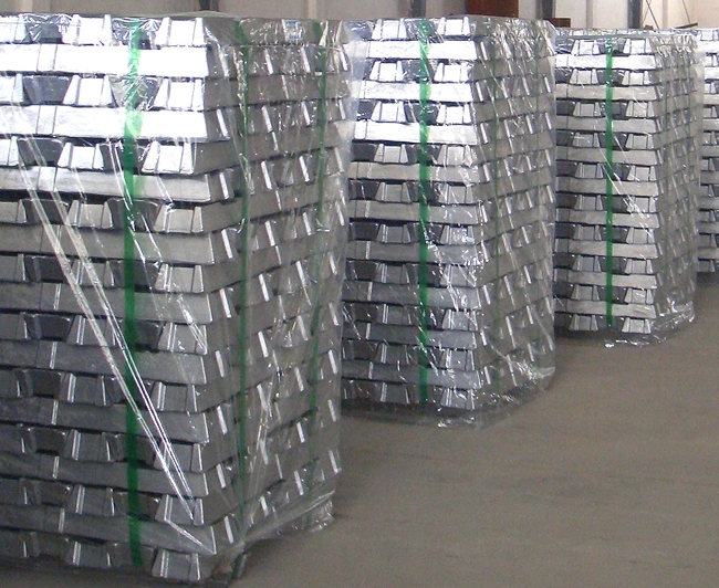 Industrial aluminum ingots