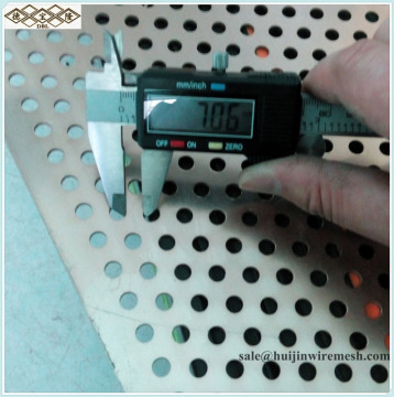 China manufacturer of perforated metal, perforated sheets, perforated stainless steel, perforated panels, perforated steel