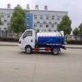 Dongfeng 8000 litros camión de succión de ventaja de aguas residuales