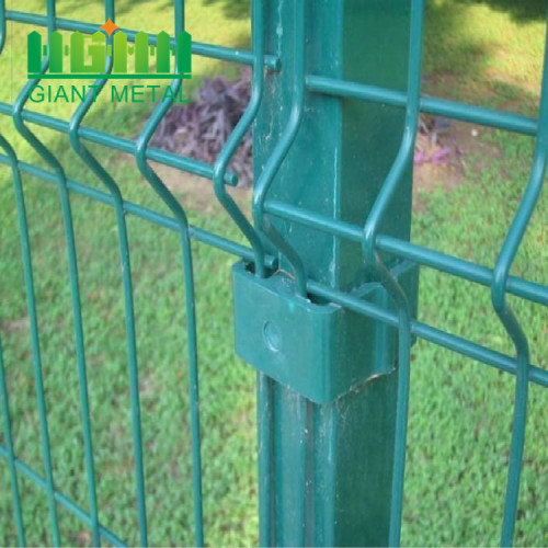 Galvanized welded wire mesh fence