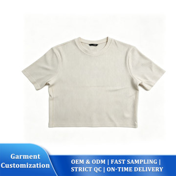 Beigefarbenes Waffel-T-Shirt mit Rundhalsausschnitt