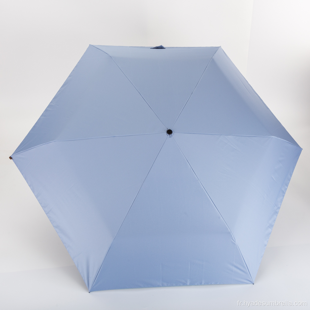 Parapluie rétractable léger pour la pluie