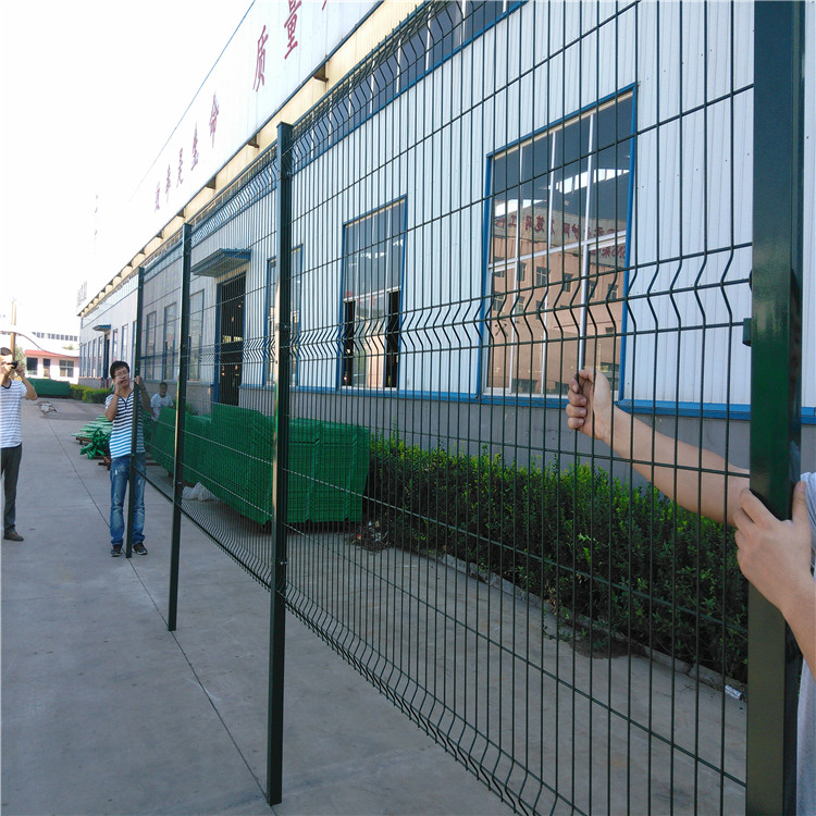 4.0mm polyester coating bending welded wire mesh fence