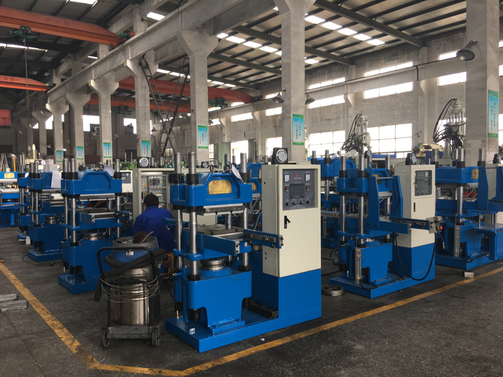 Silicone Rubber Vacuum Compression Molding Machine